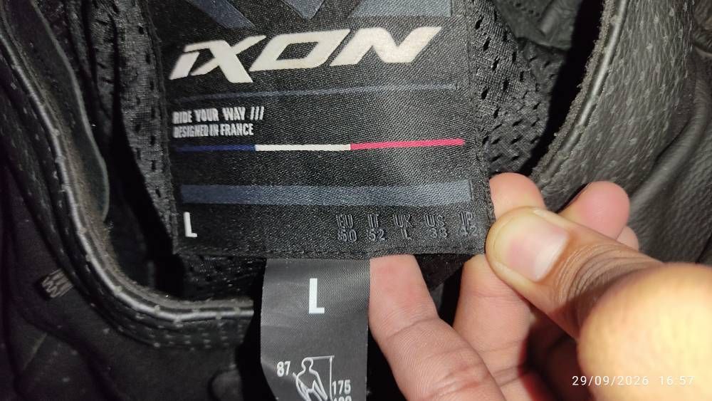 Ixon riding suit