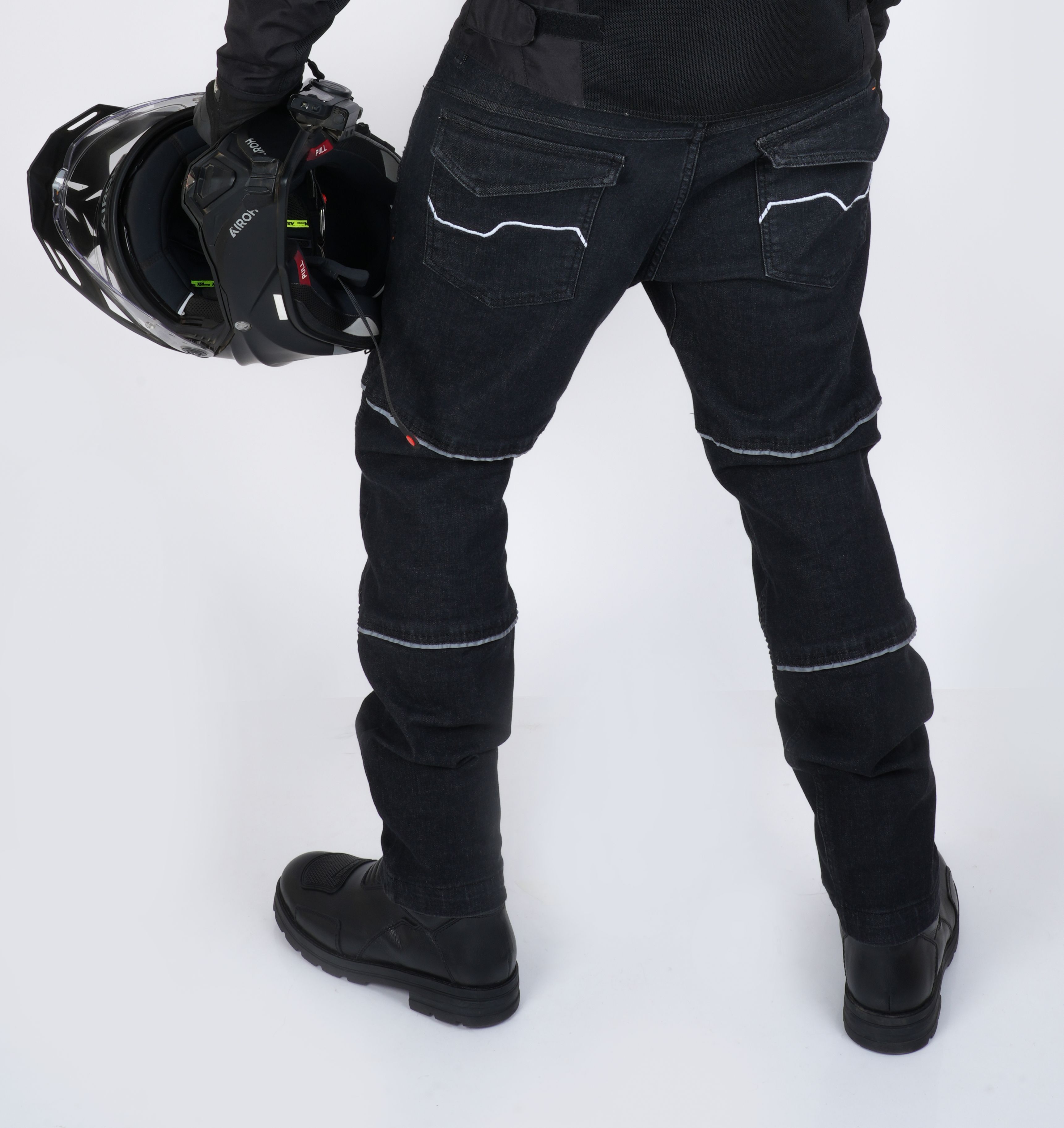 Outlaw - Riding Cargo - Charcoal Black - CORE-X